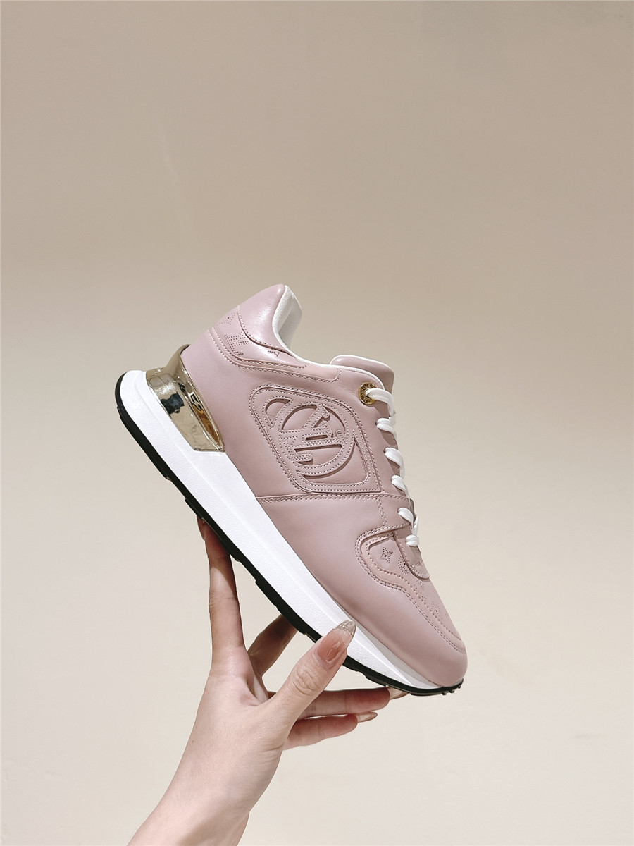 l0vis Vvtt0n lv women runaway sneakers