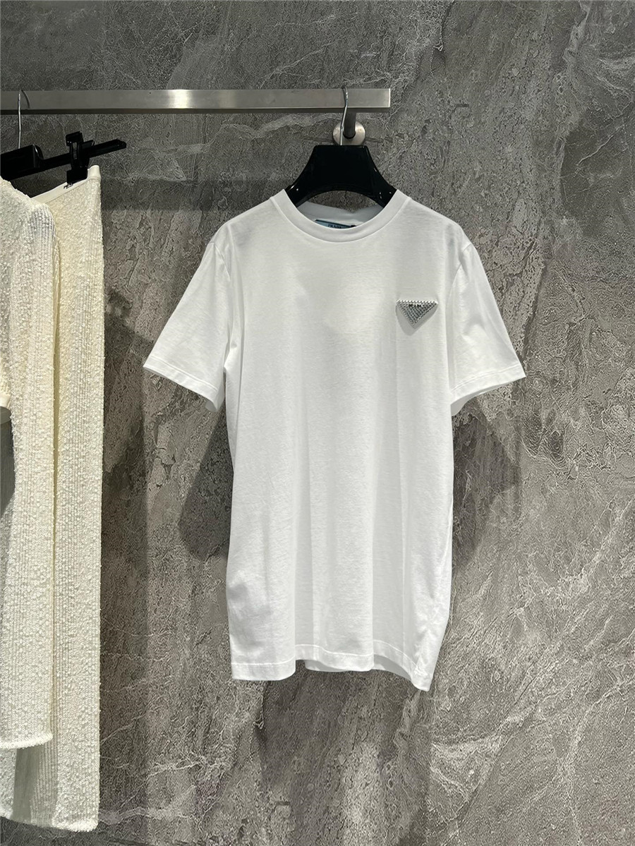 pra*a D1am0nd triangle logo t shirt