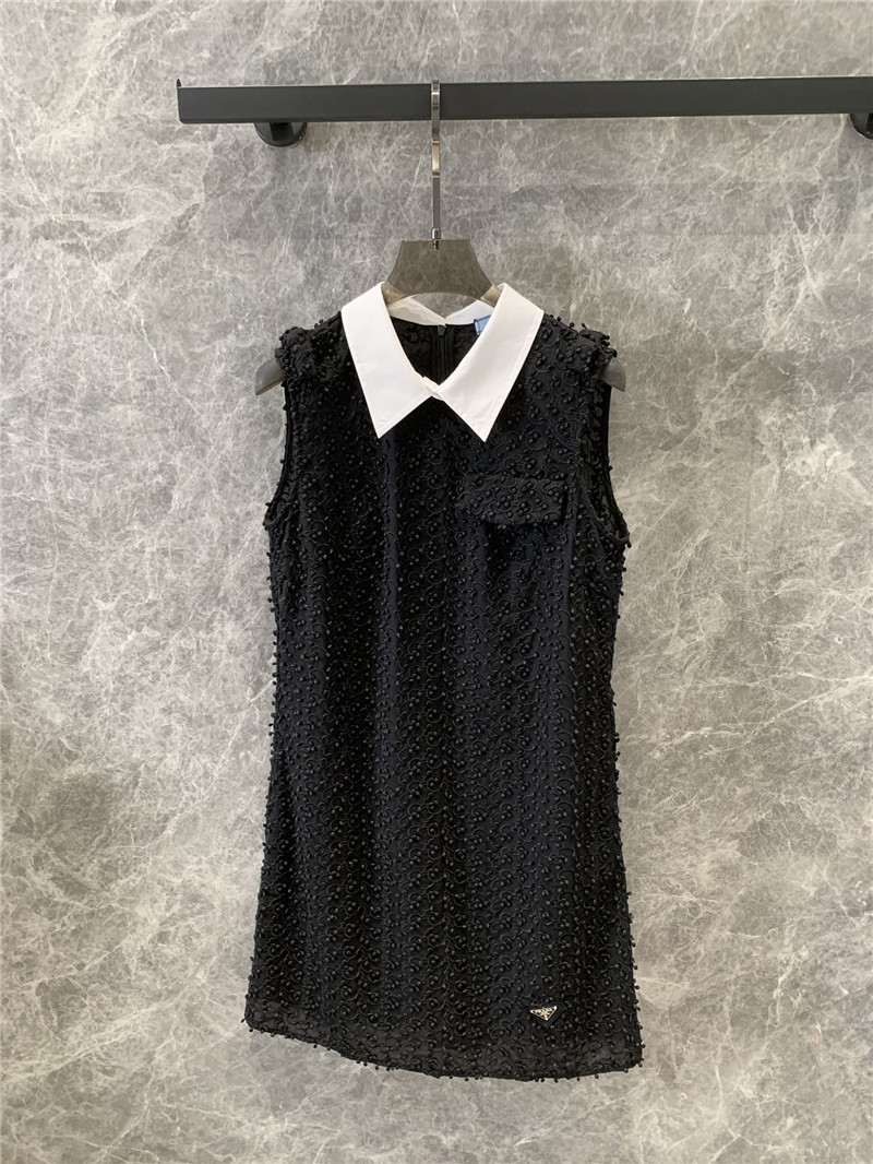 Pra*a sleeveless top