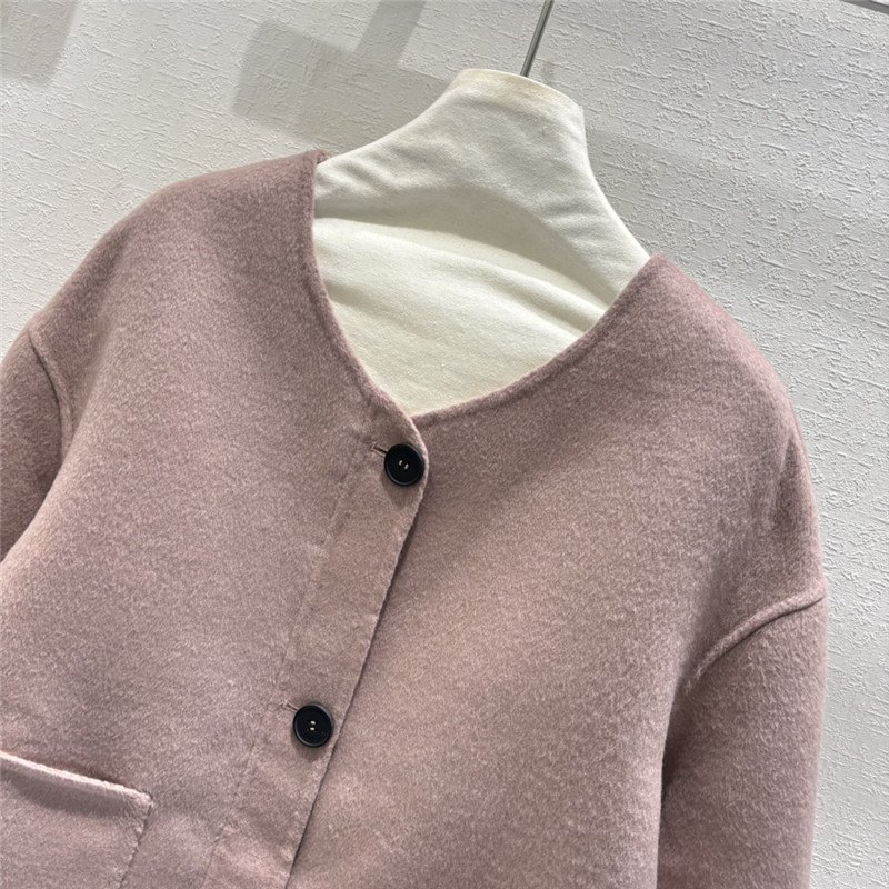 D10r striped letter jacquard jacket