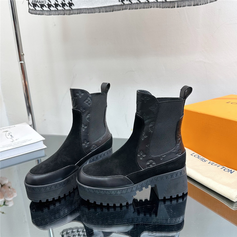 l0vis Vvtt0n suede laureate platform boot black