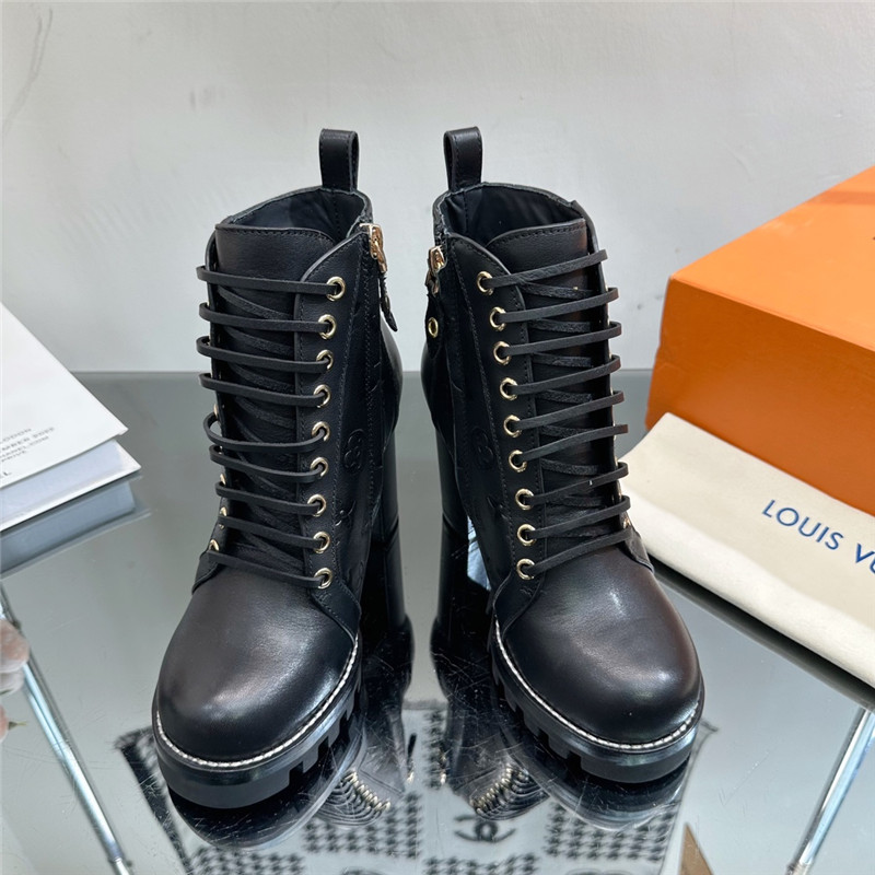 l0vis Vvtt0n star trail black ankle boots