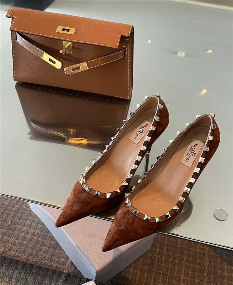 Va1e*ntin0 rivet elegant high heels
