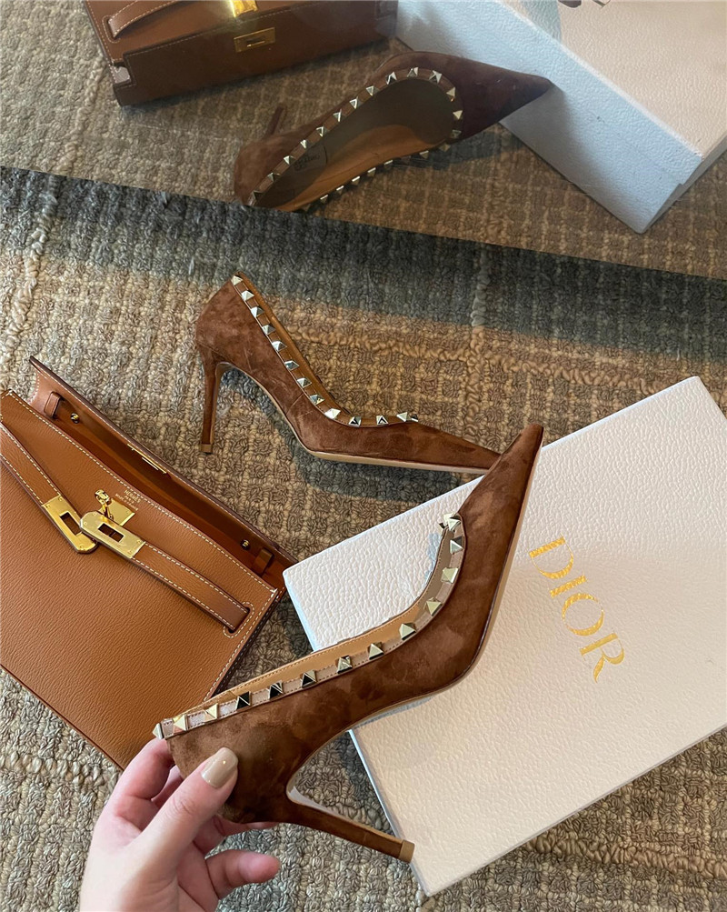 Va1e*ntin0 rivet elegant high heels