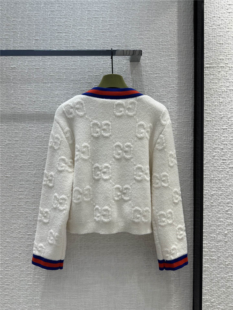 Gvc*1 logo jacquard cardigan in elegant white