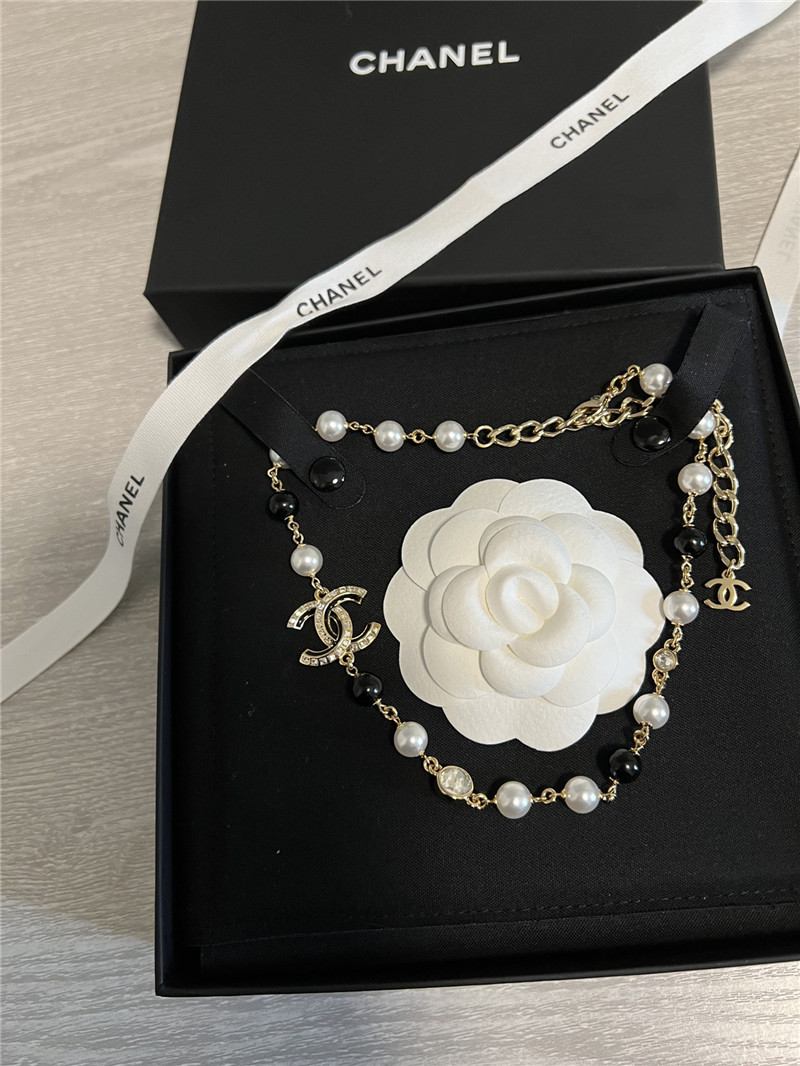 Ch**el Ch**el black and white pearl necklace