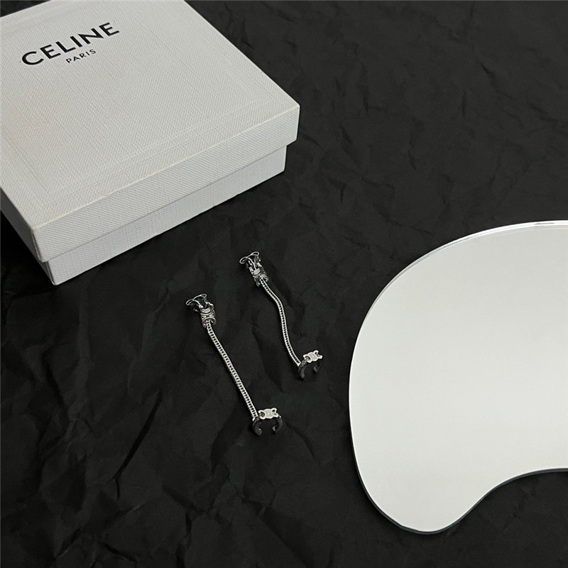 Ce1i*e new earrings