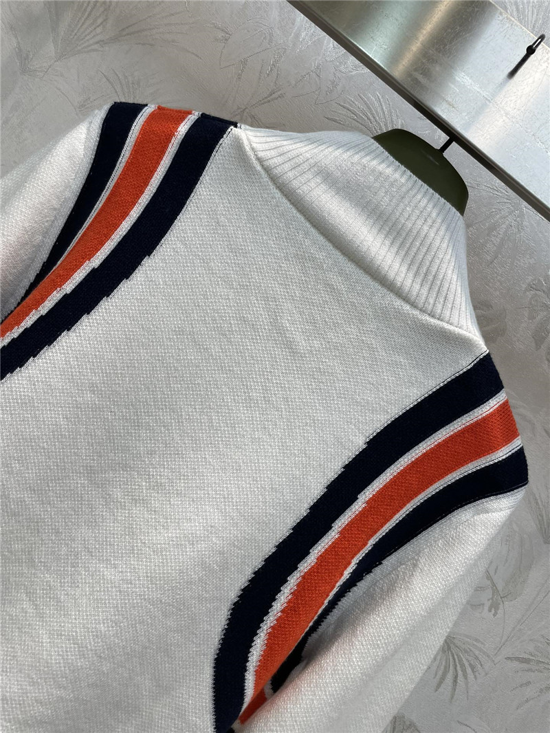 Gvc*1 turtleneck knitted sweater