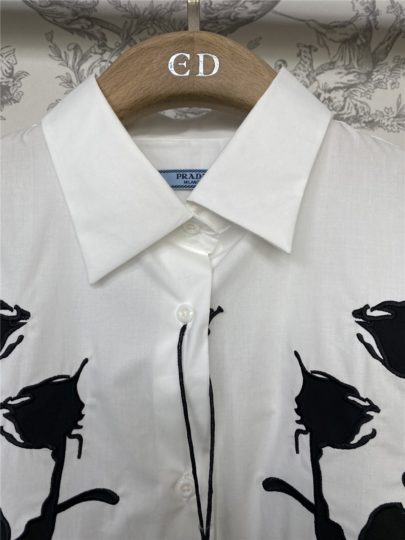 Pra*a early spring new shirt