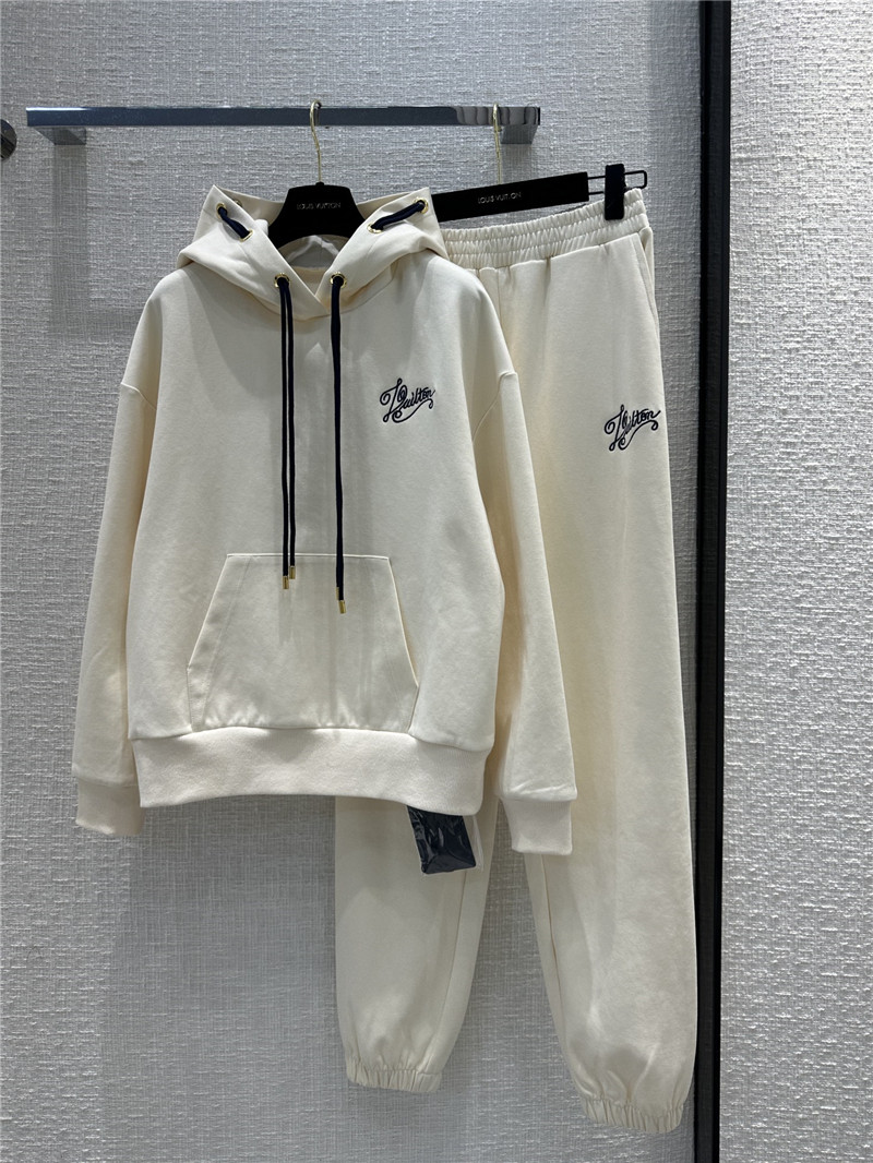 l0vis Vvtt0n lv sports sweatshirt suit