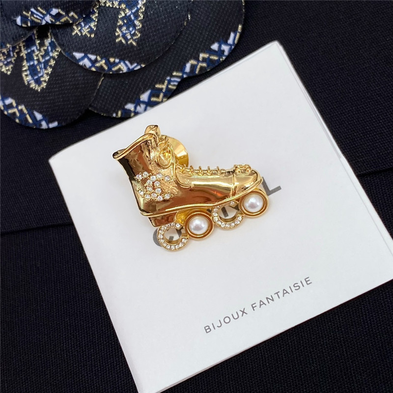 Ch**el roller skates coco brooch