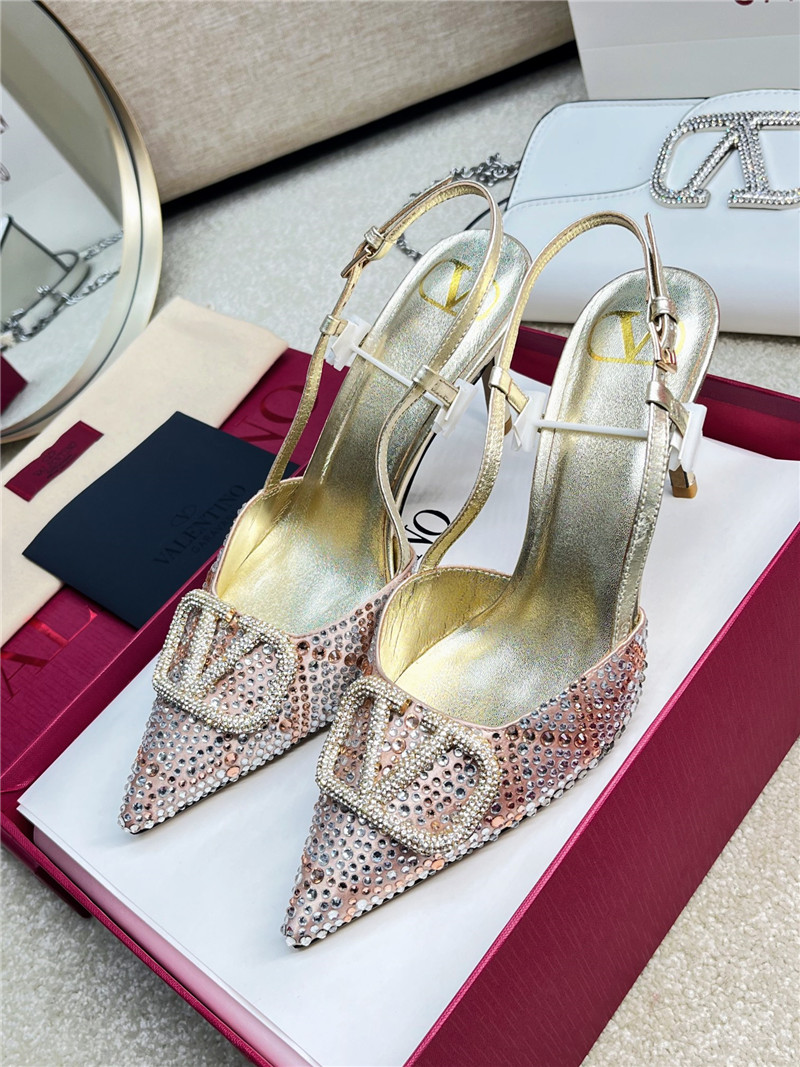 Va1e*ntin0 new color v logo buckle high heels sandals