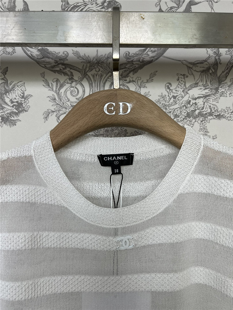 Ch**el new round neck knitted long sleeves