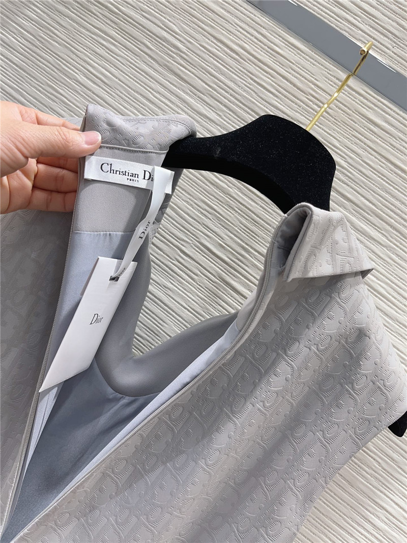 D10r vest dress