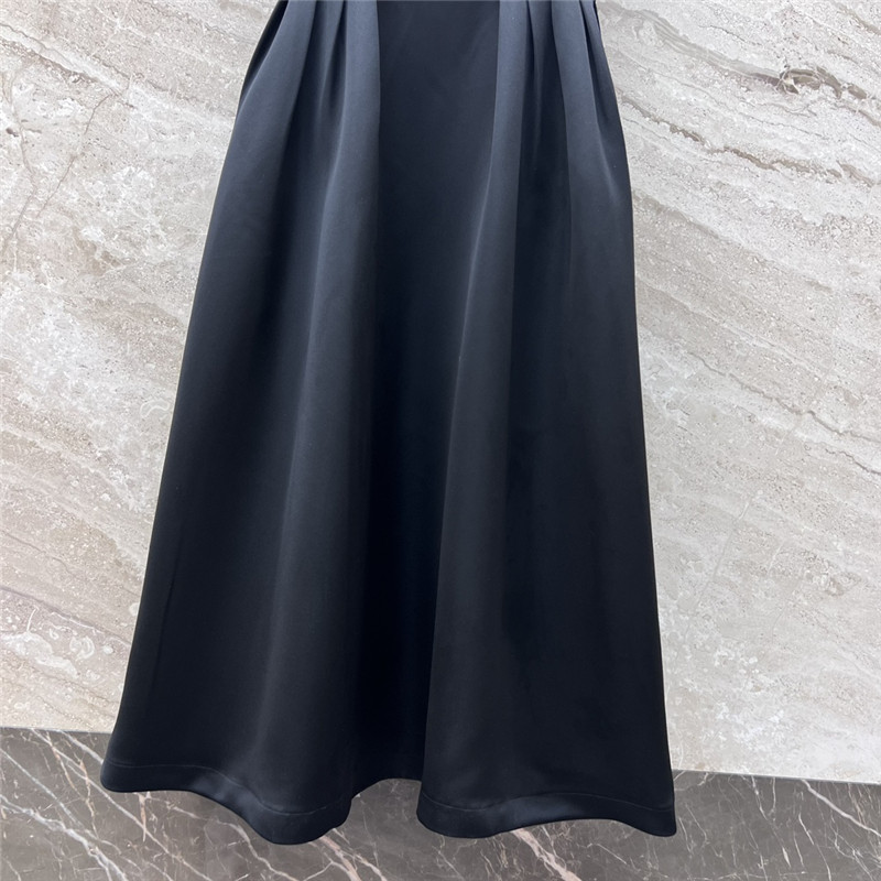 M1um1u classic elegant little black dress