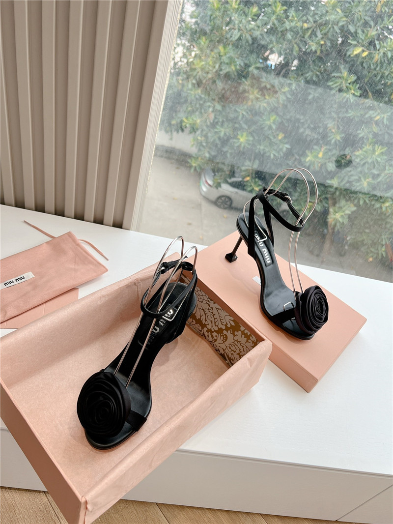 M1um1u rose high heels