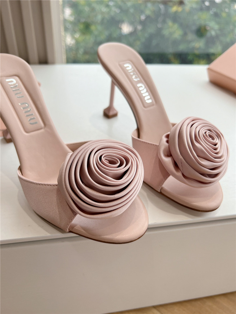 M1um1u rose high heels