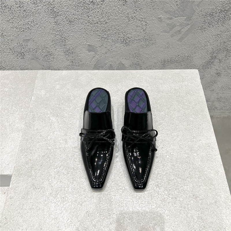 Bv*b*rry new fur heel half slippers