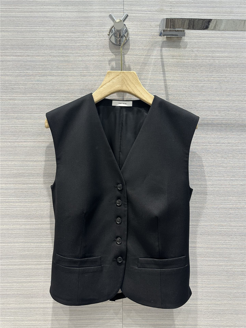 The R0w high-end suit vest