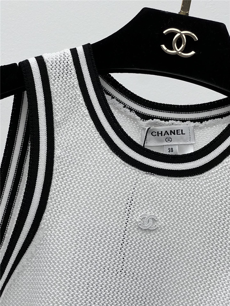 Ch**el mesh hollow knitted vest
