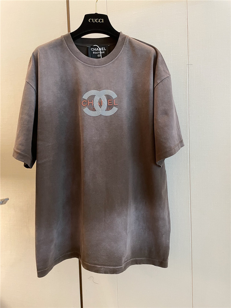 Ch**el brown vintage Ch**el short sleeves