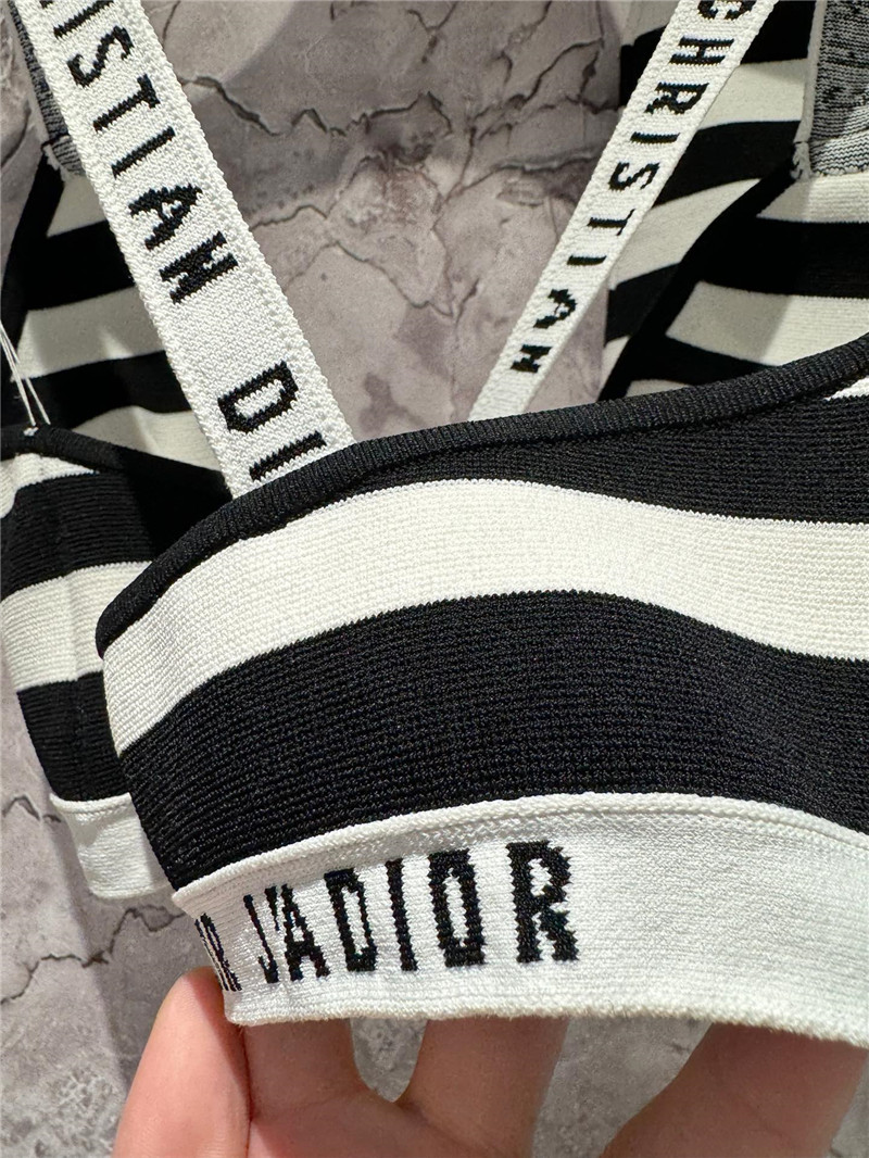 D10r striped bottoming suit