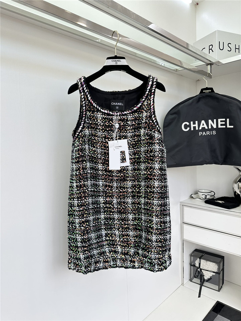 Ch**el new sundress