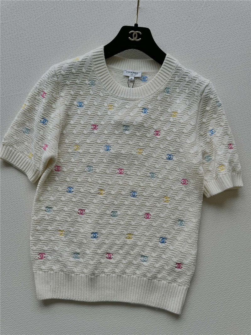 Ch**el colorful logo knit t-shirt white