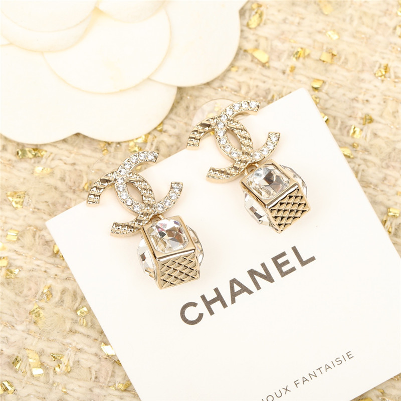 ch**el D1am0nd double c earrings