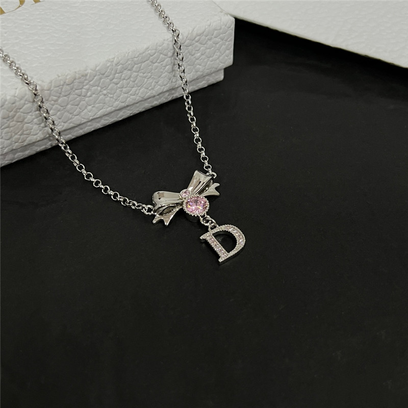 D10r medieval necklace