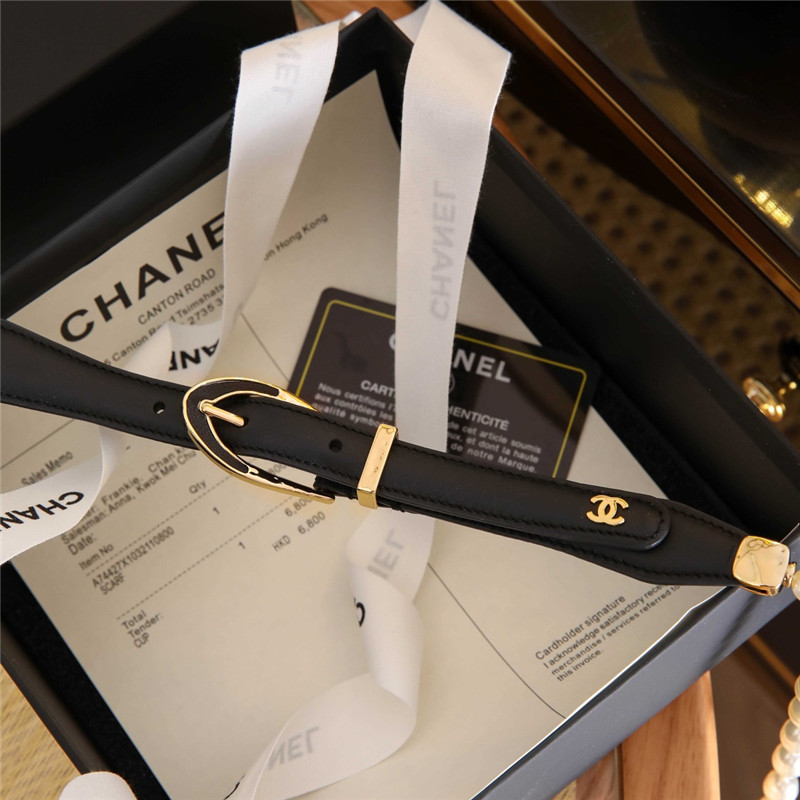 Ch**el classic leather pin buckle with pearl belt