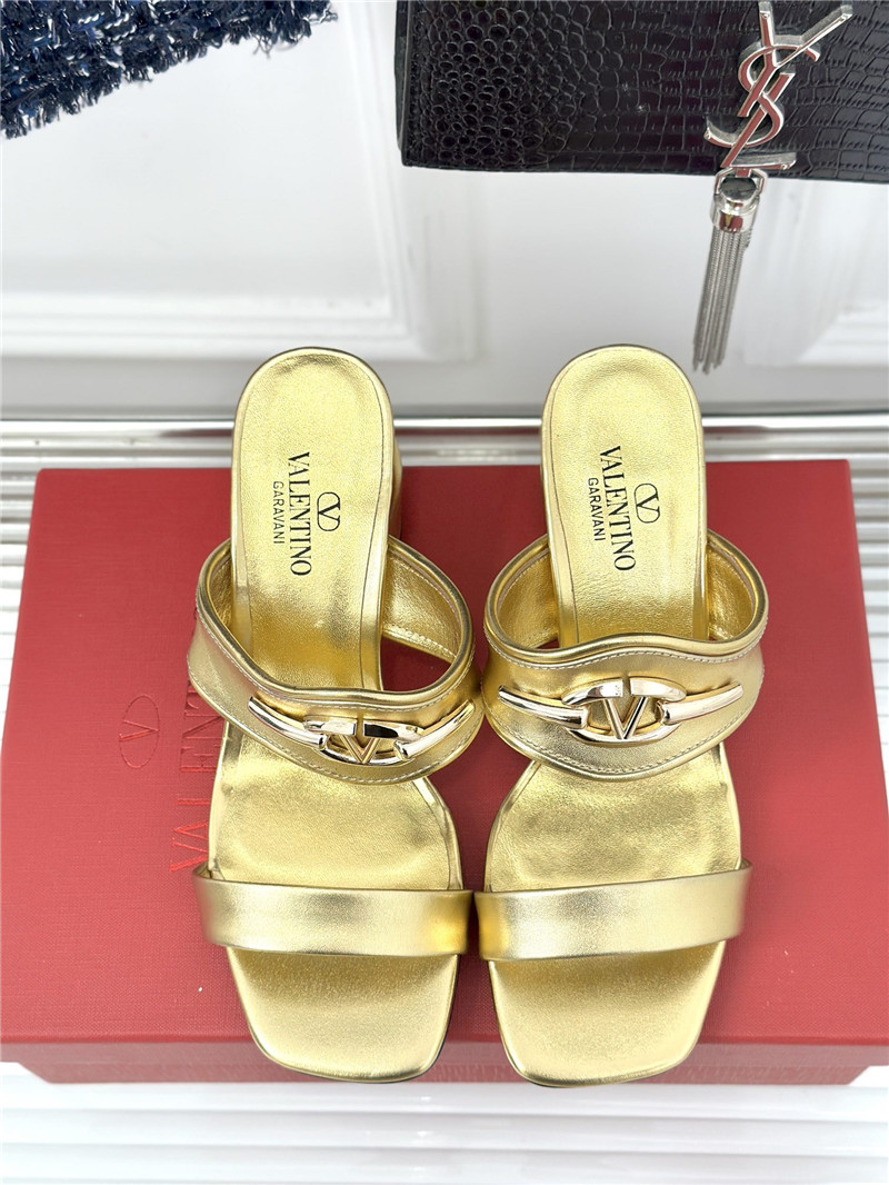 va1e*ntin0 thick heel sandals ma1s0n Marg*e1a replica shoes
