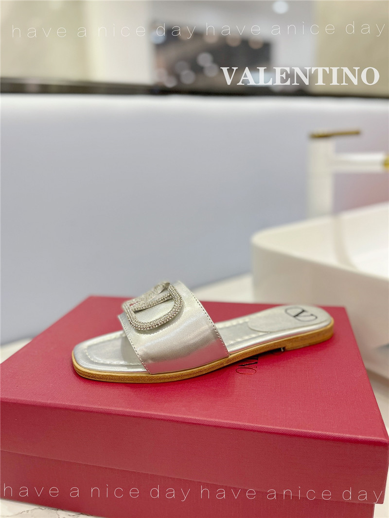 va1e*ntin0 new season slippers Marg*e1a replica shoes