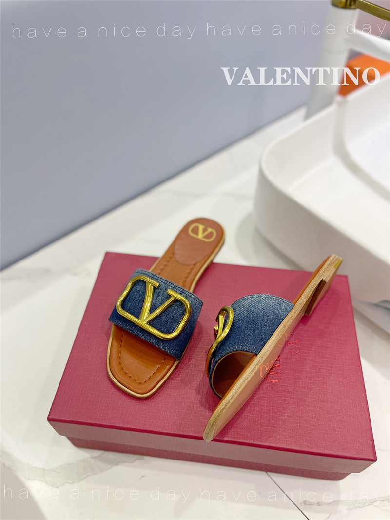 va1e*ntin0 new season slippers Marg*e1a replica shoes