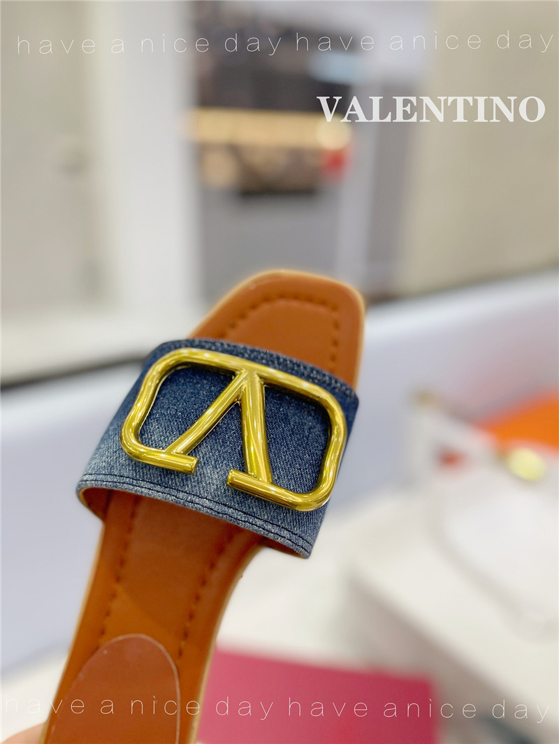 va1e*ntin0 new season slippers Marg*e1a replica shoes