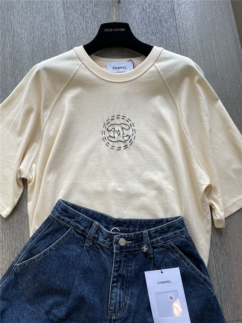 Ch**el cream short sleeve replica d&g clothing