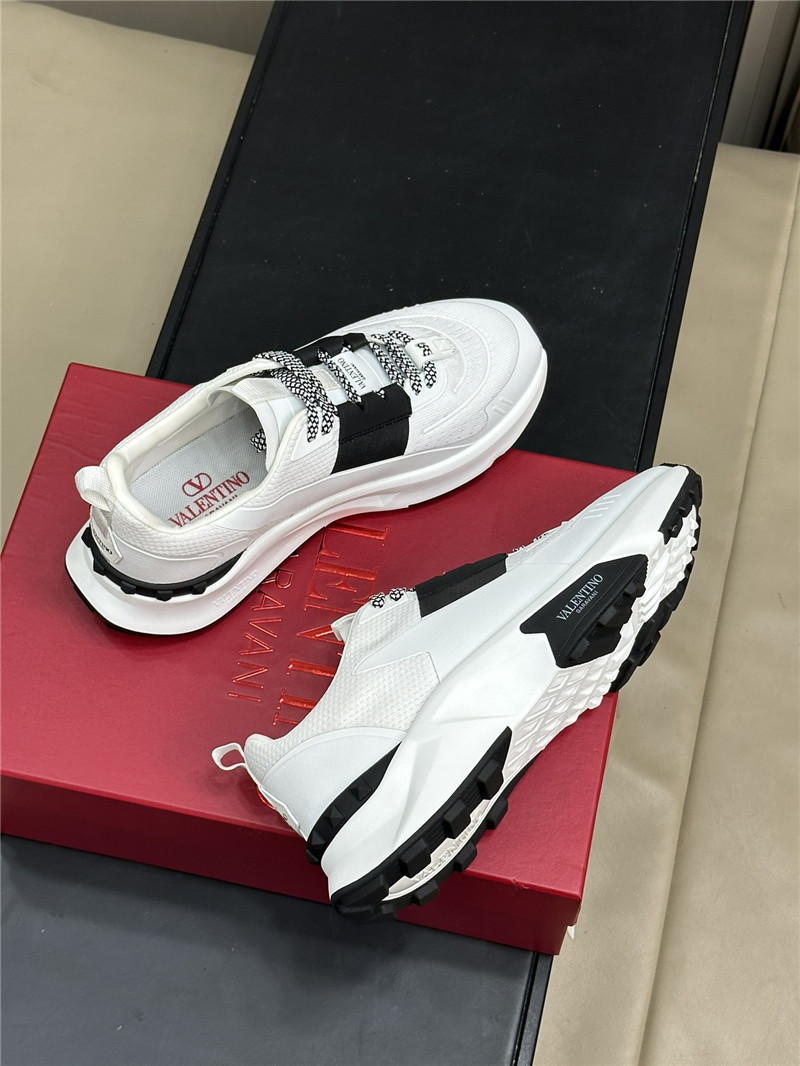 Va1e*ntin0 garavani true act sneakers white