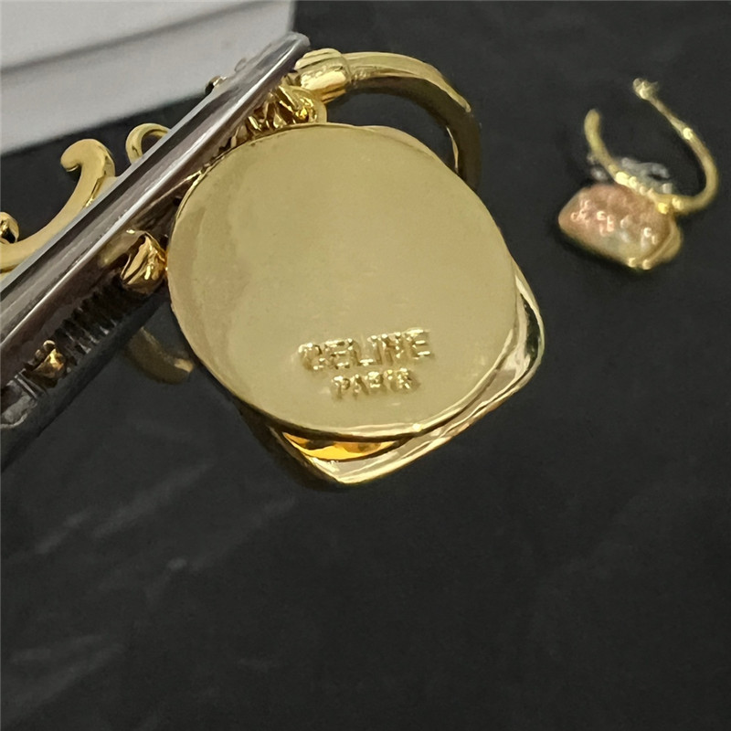 Ce1i*e new earrings