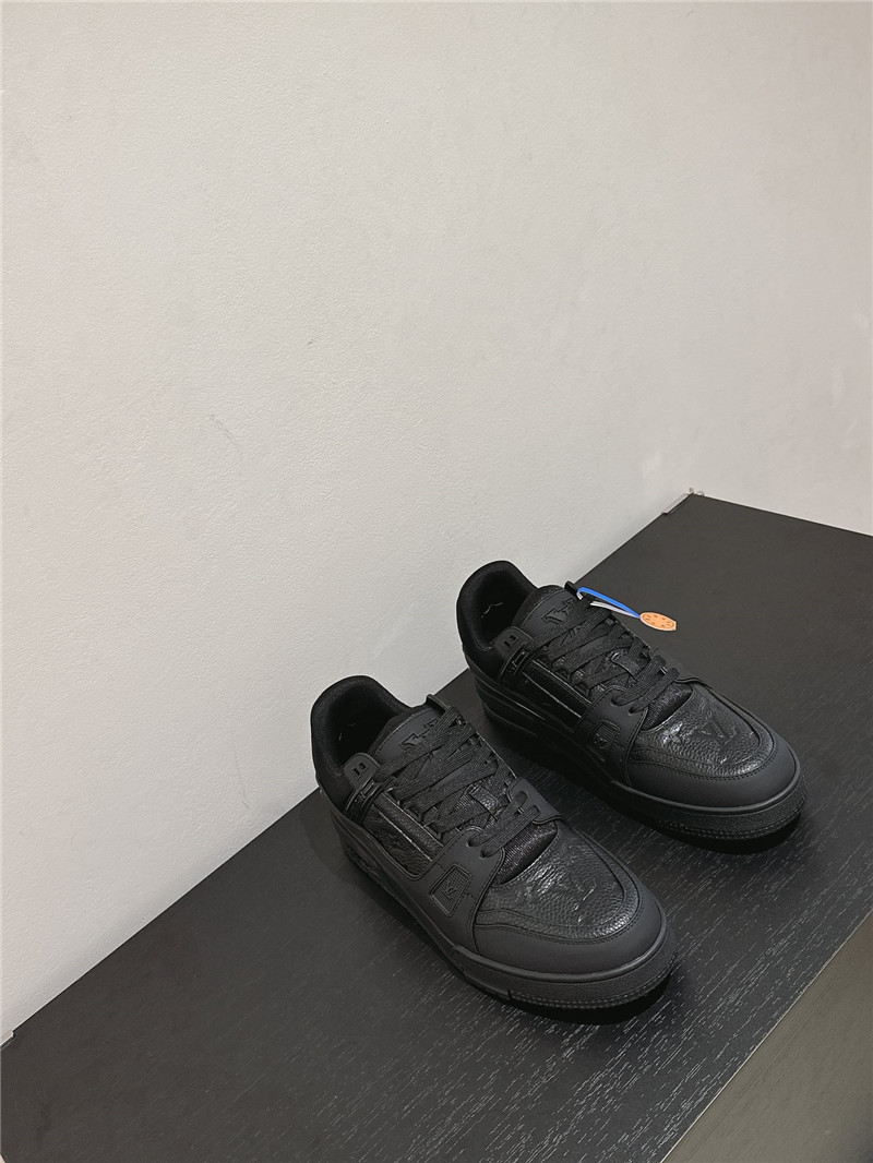l0vis Vvtt0n lv trainer women¡¯s sneakers in black