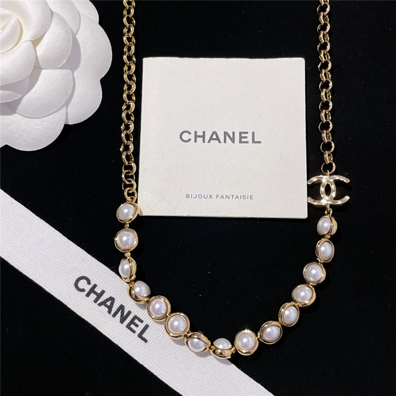 Ch**el small incense necklace