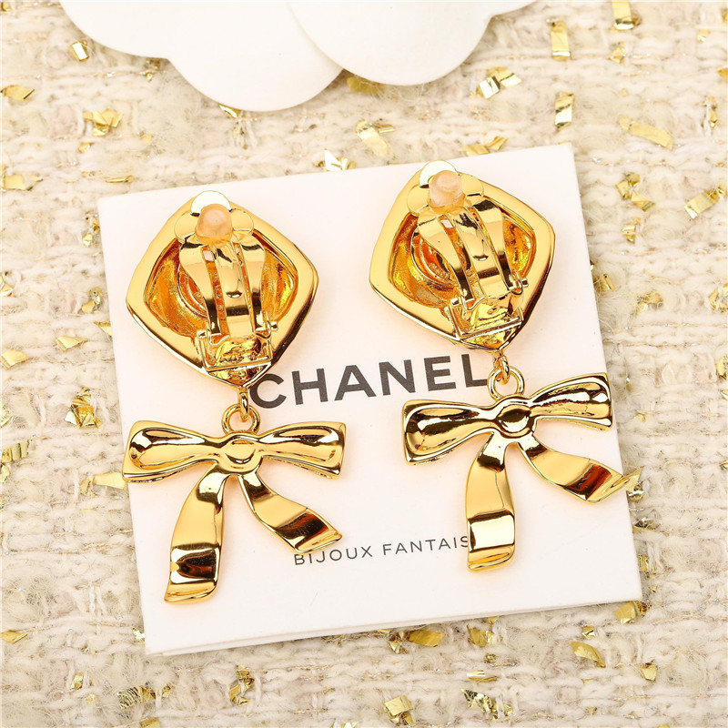 Ch**el new earrings