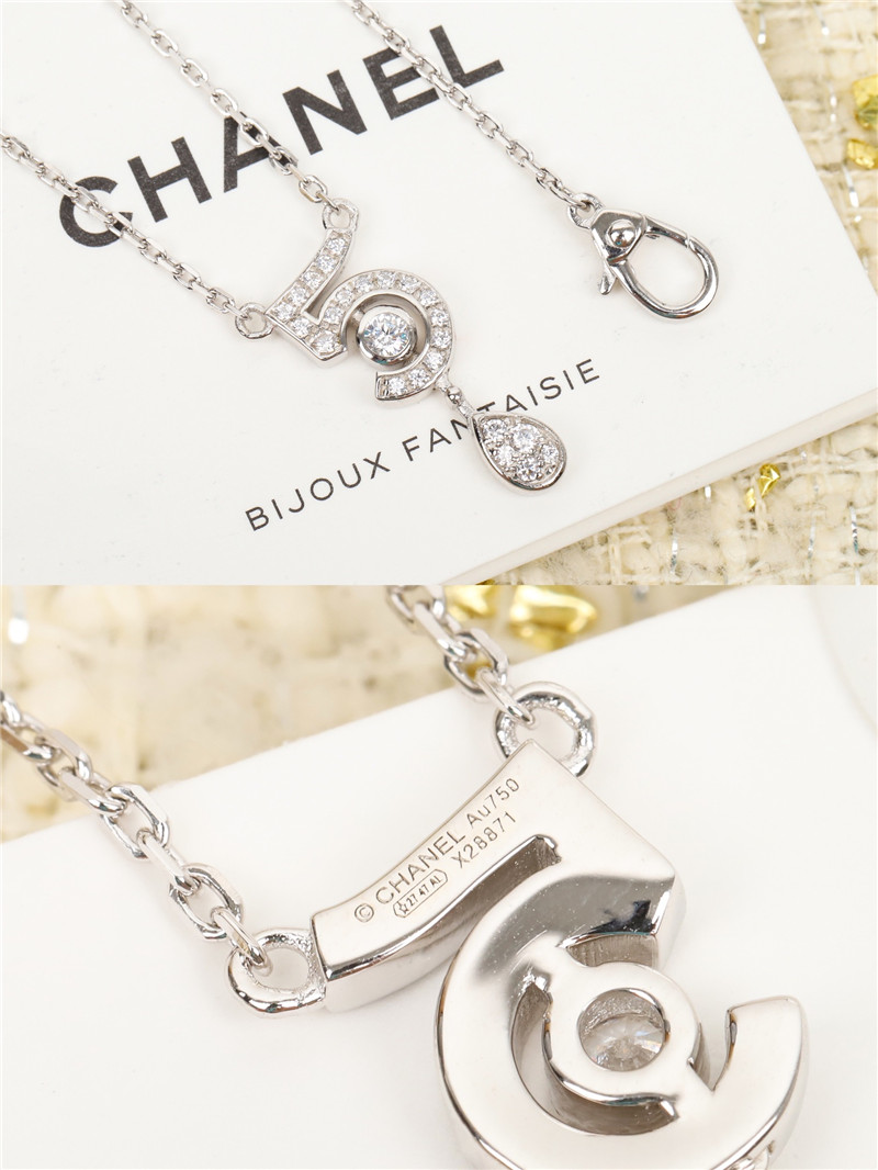 Ch**el n??5 necklace