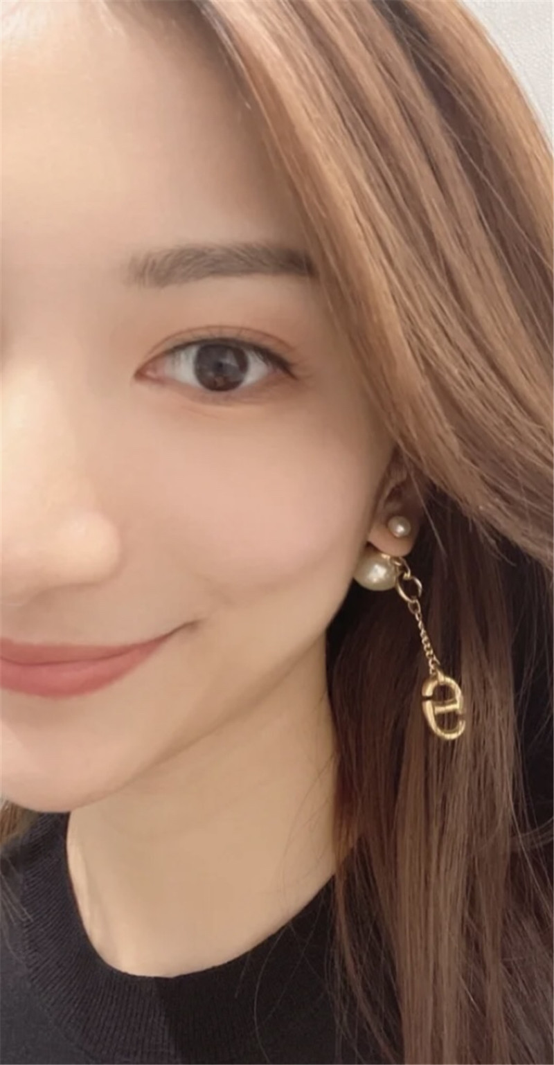 D10r pearl drop cd earrings
