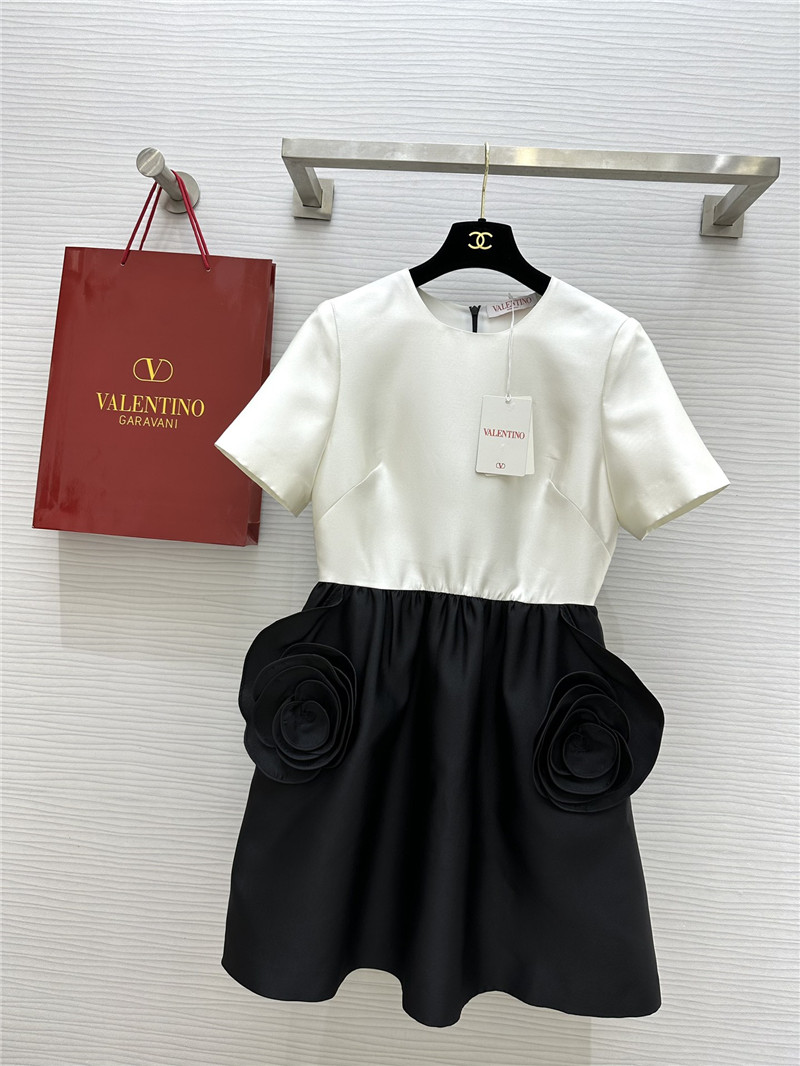 Va1e*ntin0 contrast rose short-sleeved dress replica d&g clothing