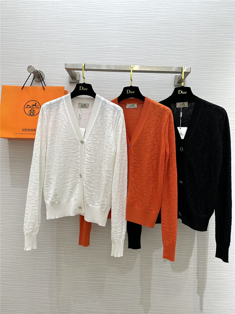 H**me5 jacquard v-neck cardigan in black