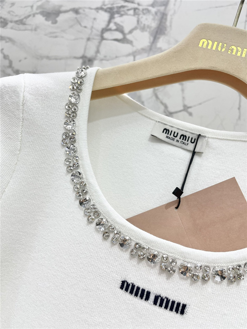 M1um1u studded u-neck knitted t-shirt replica d&g clothing