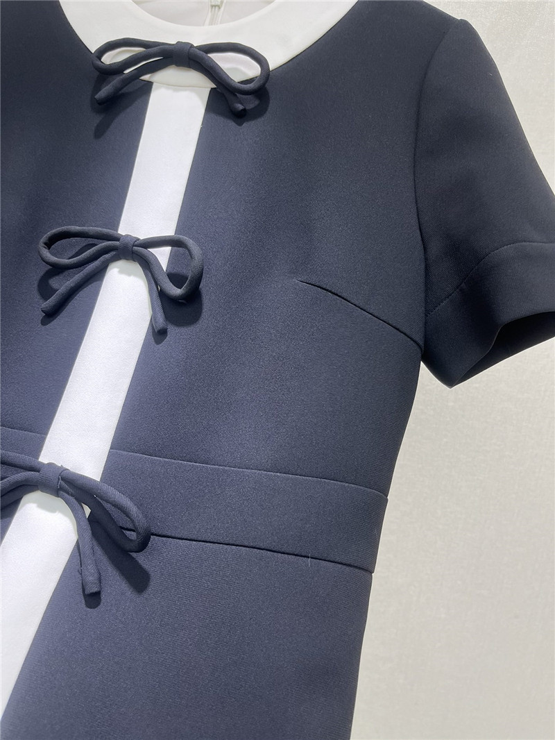 Va1e*ntin0 black dress replica d&g clothing