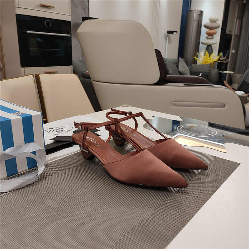 Pra*a leather slingback pumps in brown