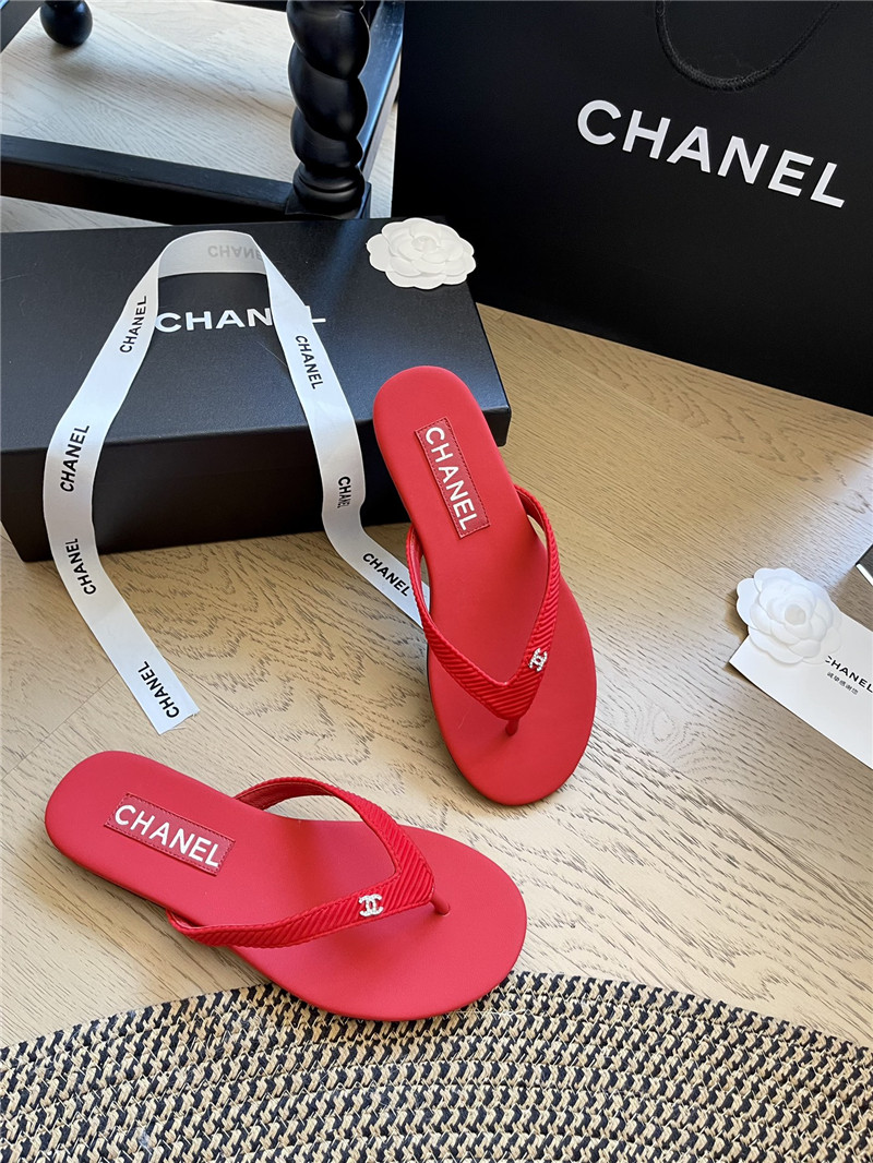 Ch**el flat red flip flops