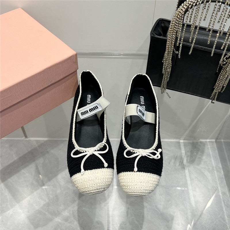 Miu Miu Cotton Crochet Ballet Flats in Black